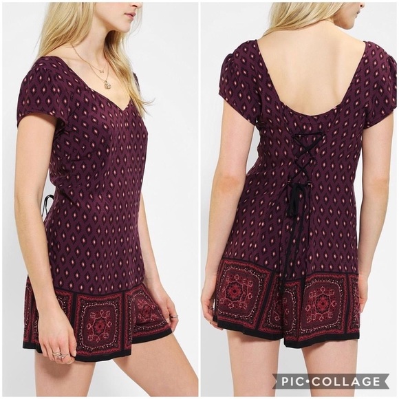 Staring at Stars Maroon Paisley Romper Small NEW - Picture 1 of 4